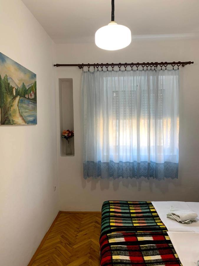 Hostel Holiday Cetinje Extérieur photo
