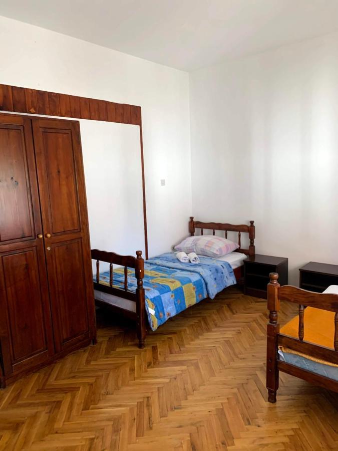 Hostel Holiday Cetinje Extérieur photo