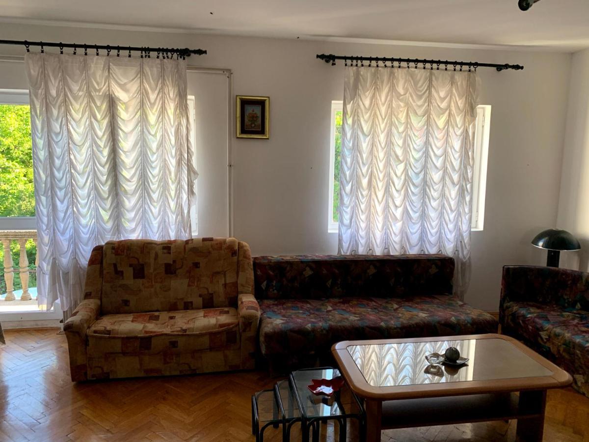 Hostel Holiday Cetinje Extérieur photo